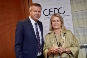 Mr WENTA MEP, parrain de l’événement, et Carole TONGUE, Présidente des CEDC
